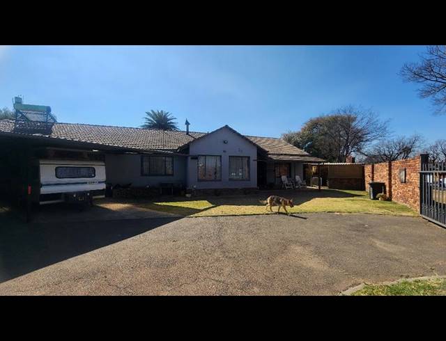 3 BEDROOM HOUSE FOR SALE IN VAN DYK PARK